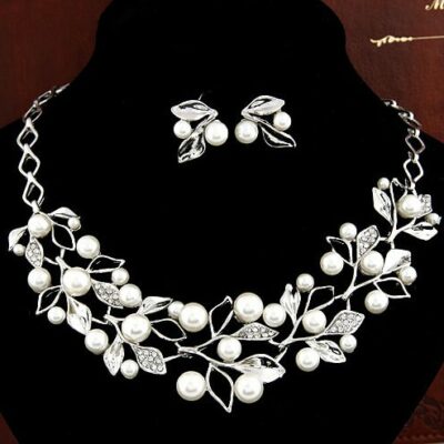 Pearl Leaf Design Silver Necklace Set
