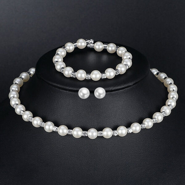 Pearl Choker Set With Bracelet