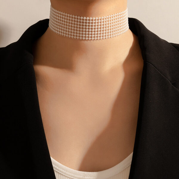 Geometric Pearl Necklace